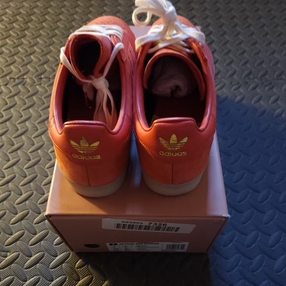 ADIDAS X OYSTER HOLDINGS 350 Men's Size 9 / Women's Size 10 - Picture 6 of 9